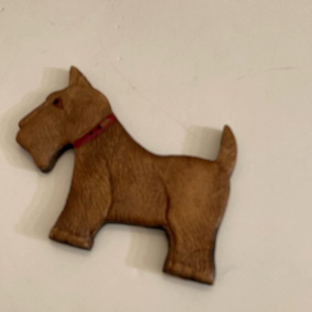 Vintage wooden scottie terrier